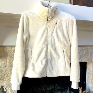 The North Face Osito Fleece Jacket. Size Medium